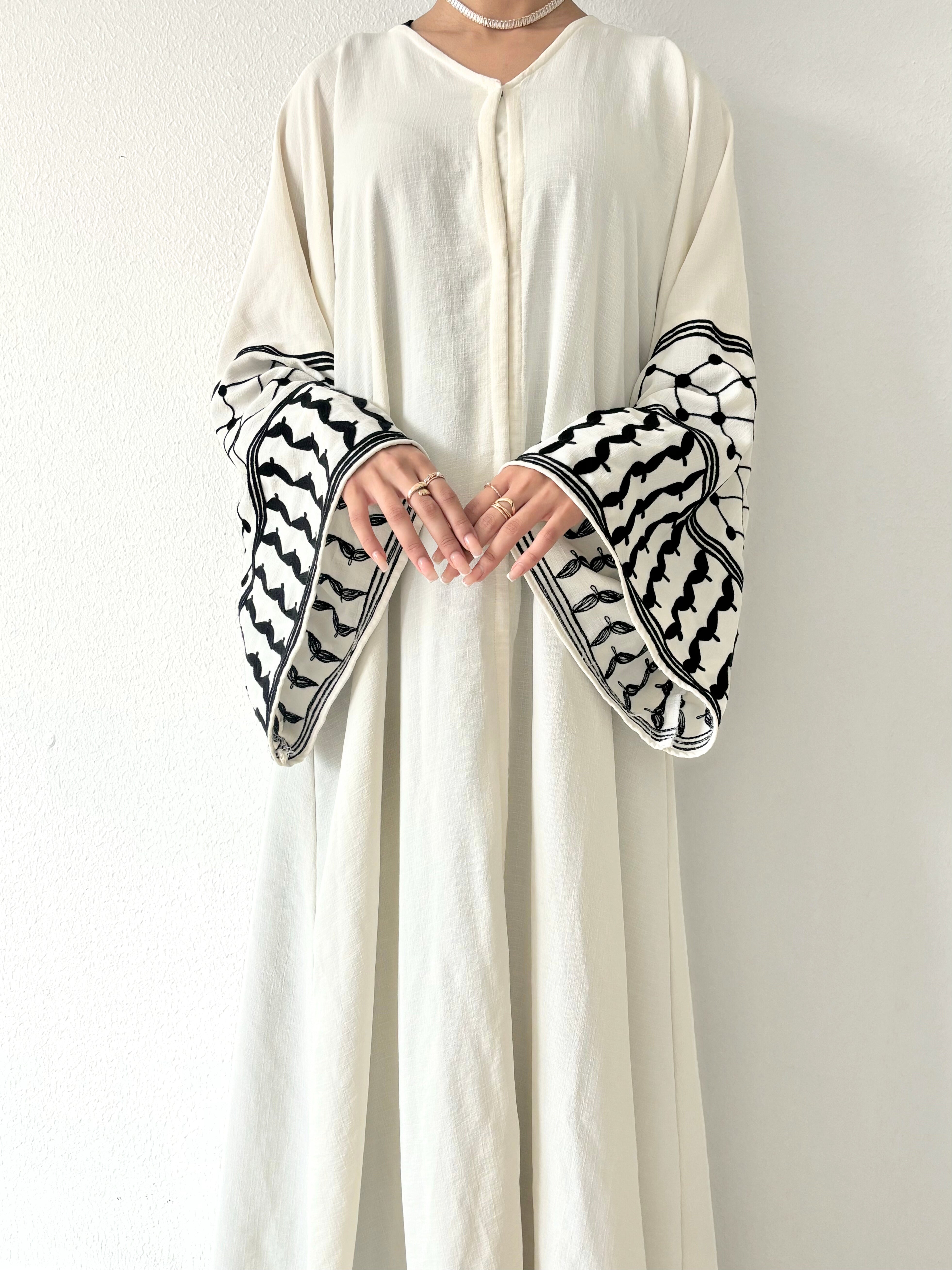 KEFIYYEH White Embroidered Abaya