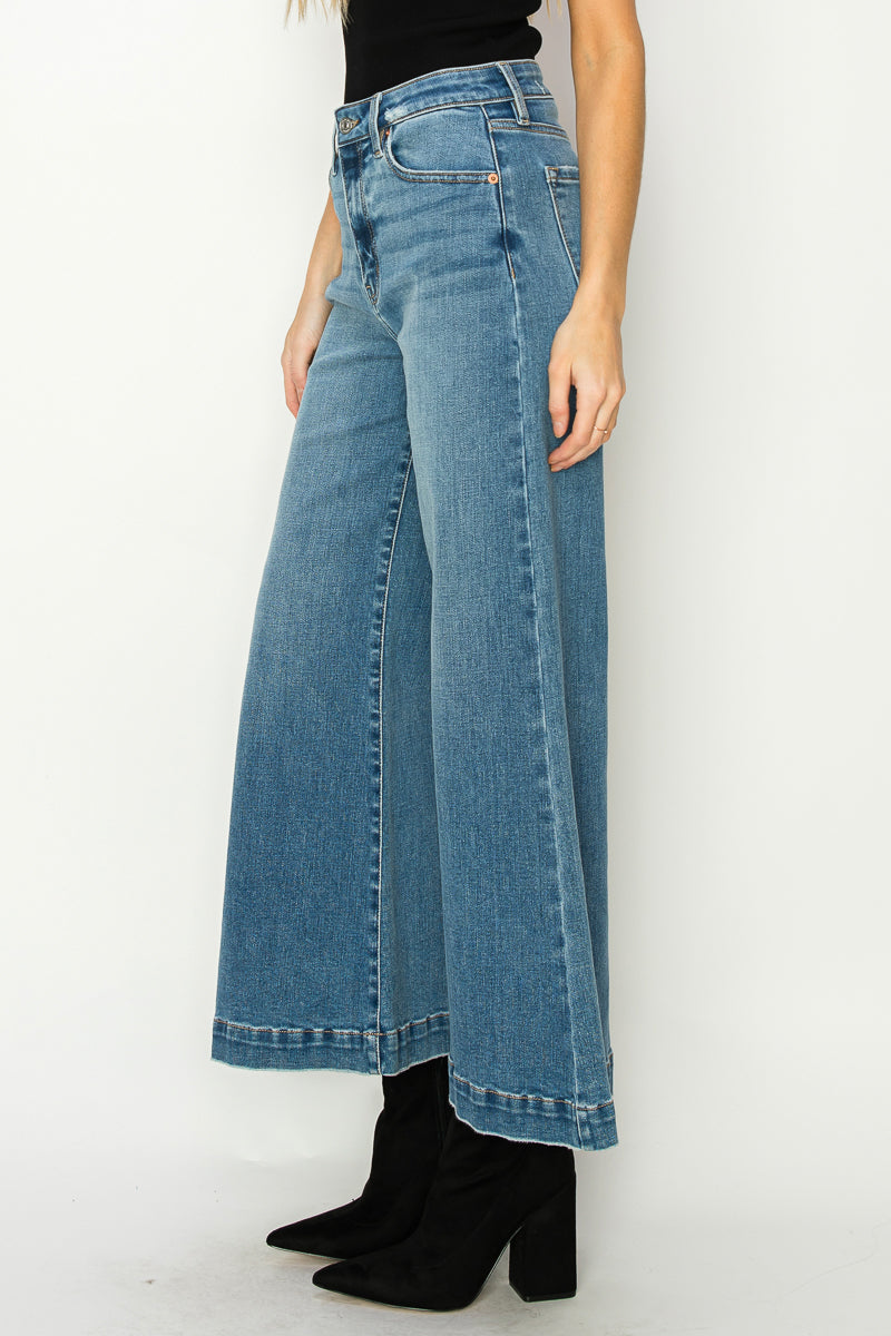 Jeans palazzo cortos de tiro alto Noa