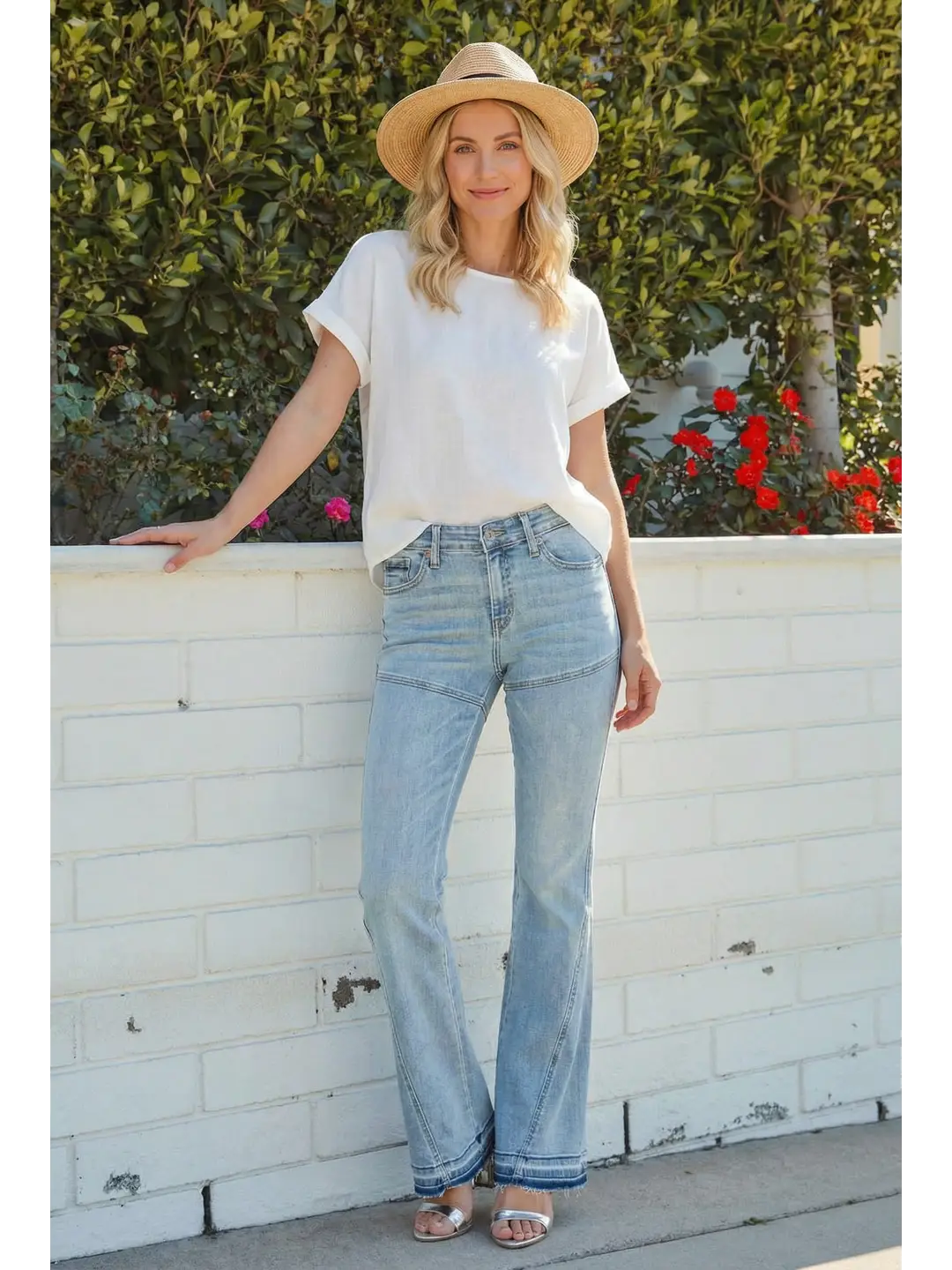 Jeans Brianna skinny acampanados de tiro alto (tallas regulares y grandes)