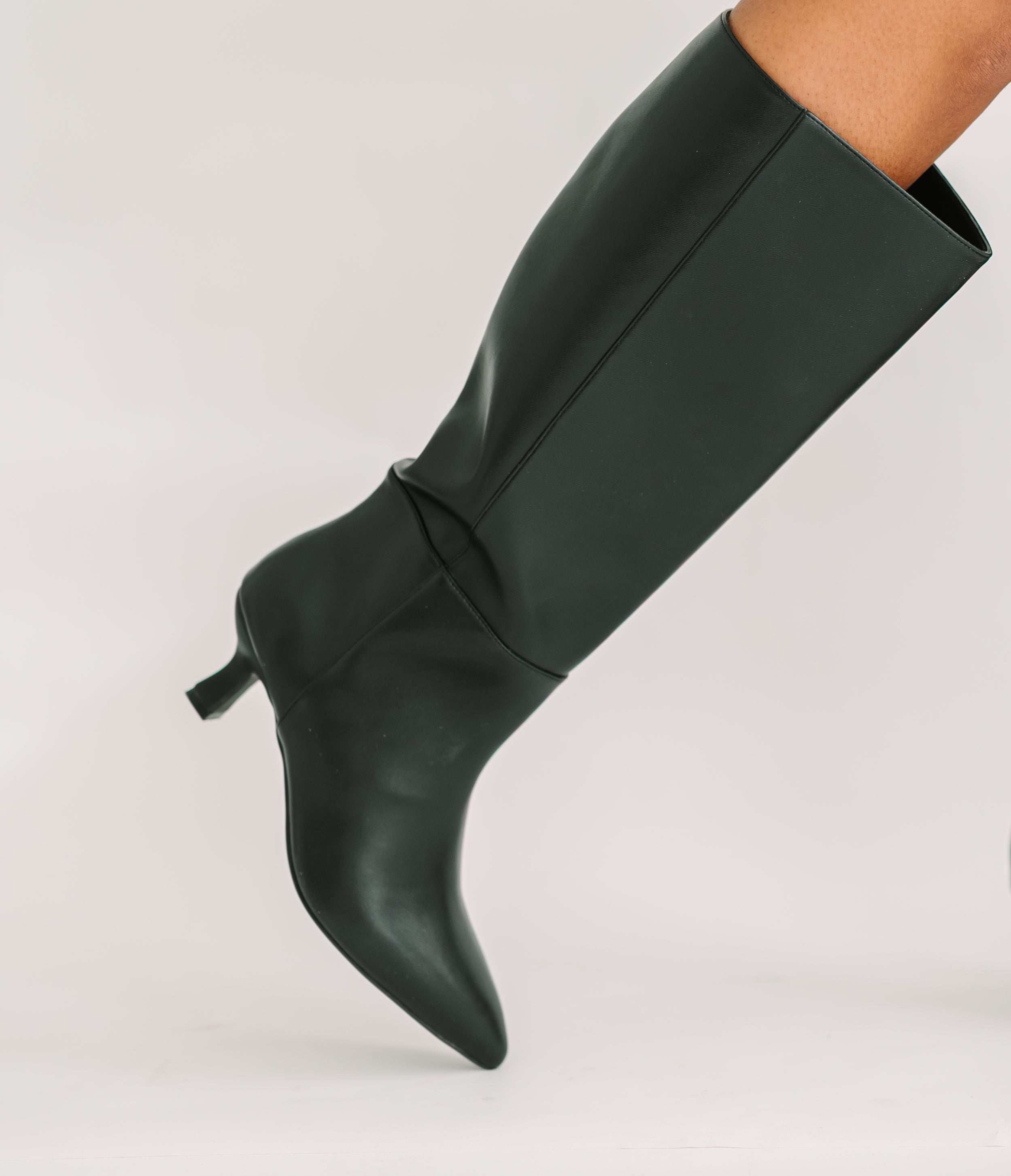 ALICE Black Wide-Calf Riding Boots