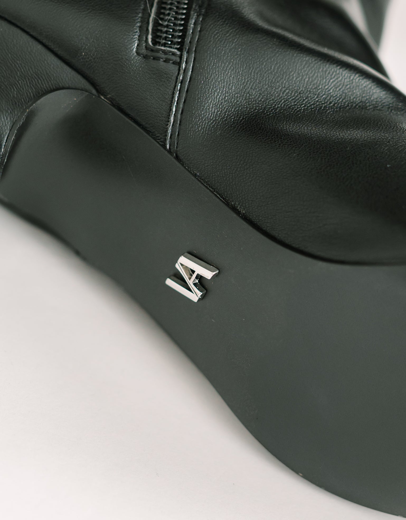 ALICE Black Wide-Calf Riding Boots