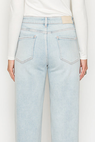 JEANS RECTOS DE HILO ROSA CON CONTROL DE ABDOMEN Y TIRO ALTO MEZCLA DE MODAL