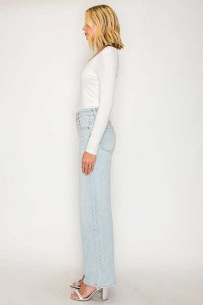 JEANS RECTOS DE HILO ROSA CON CONTROL DE ABDOMEN Y TIRO ALTO MEZCLA DE MODAL