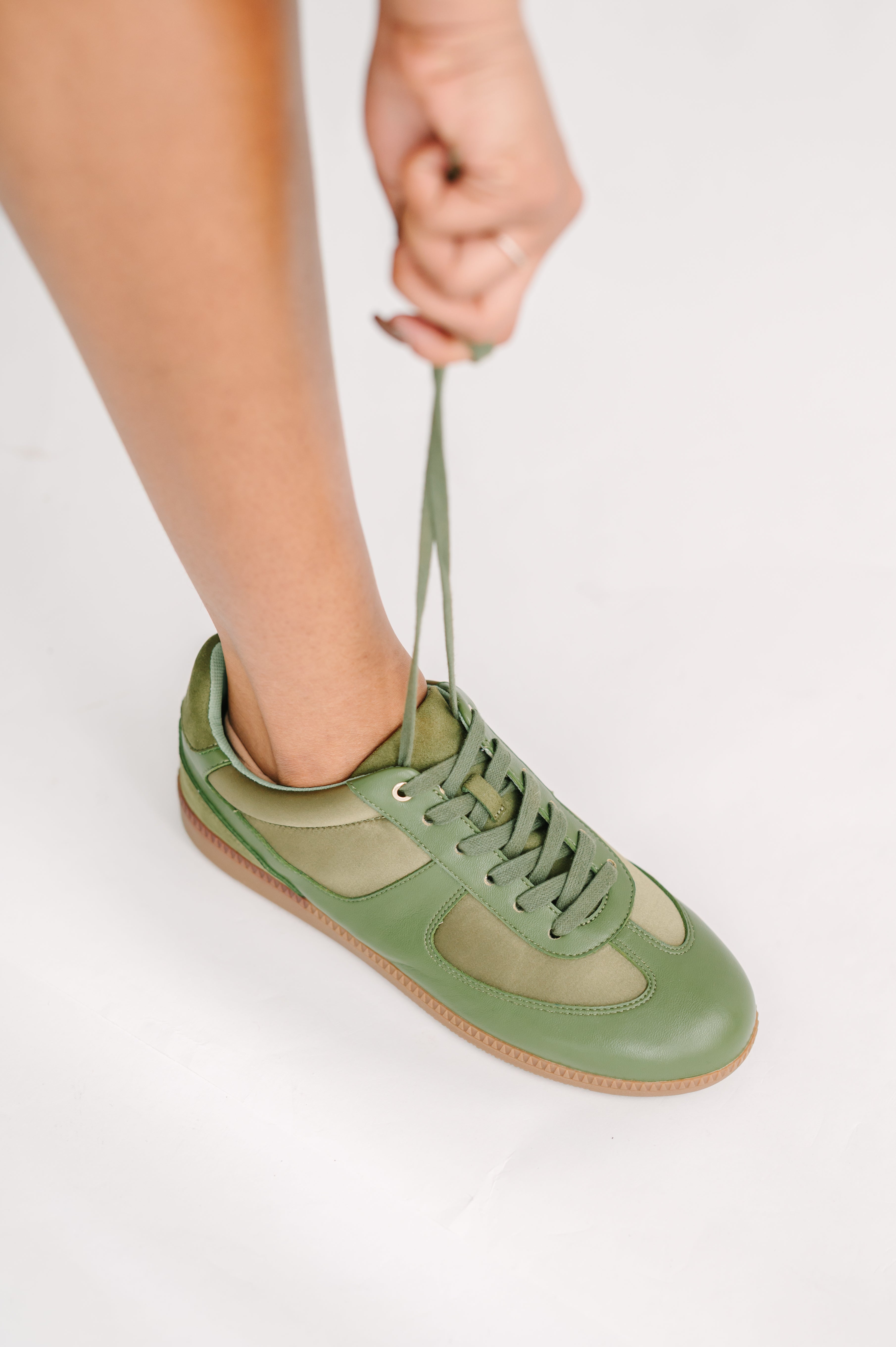 TAYLOR Green Mixed-Media Platform Sneakers