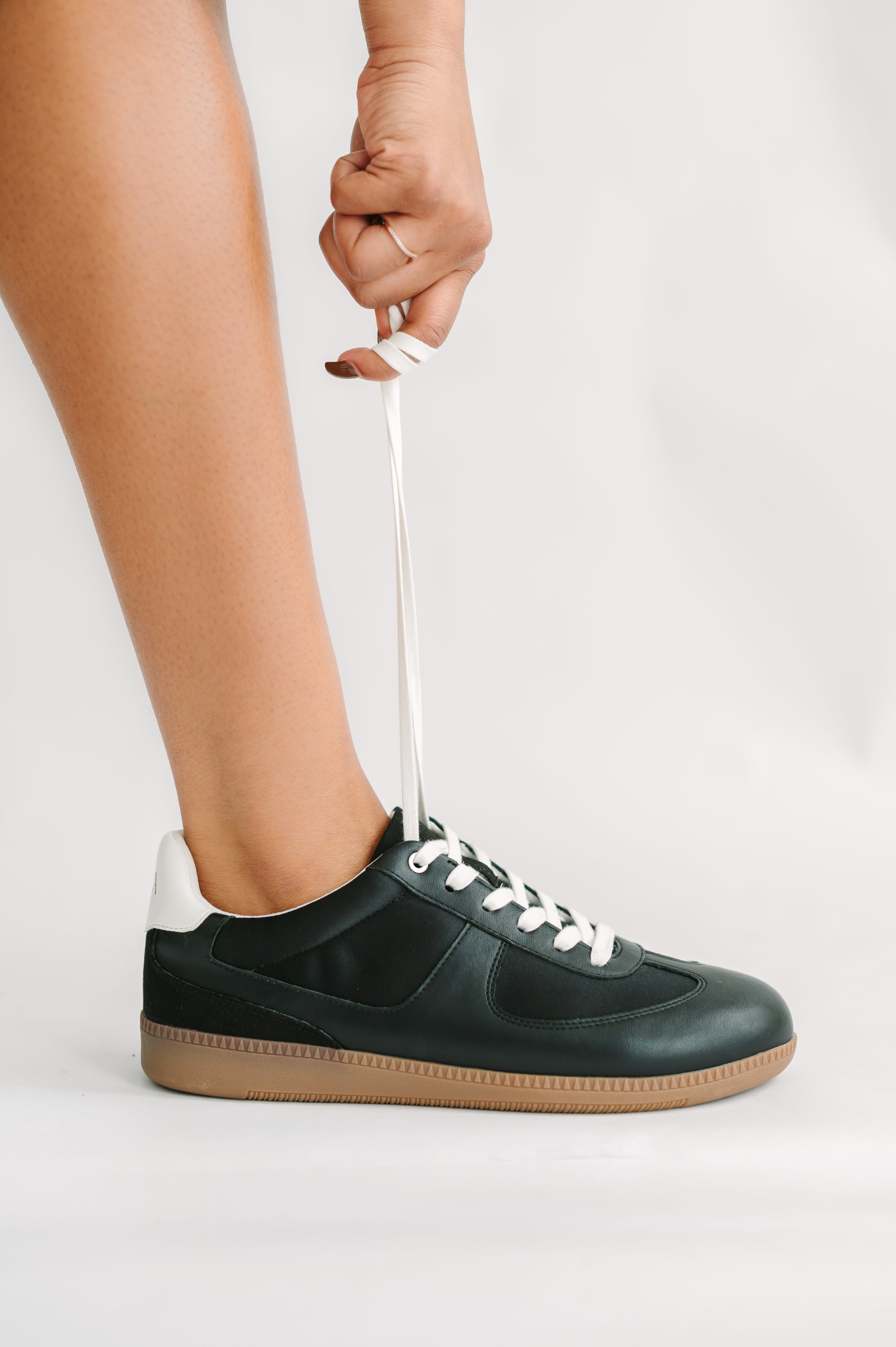 Baskets compensées TAYLOR noires en matières mélangées