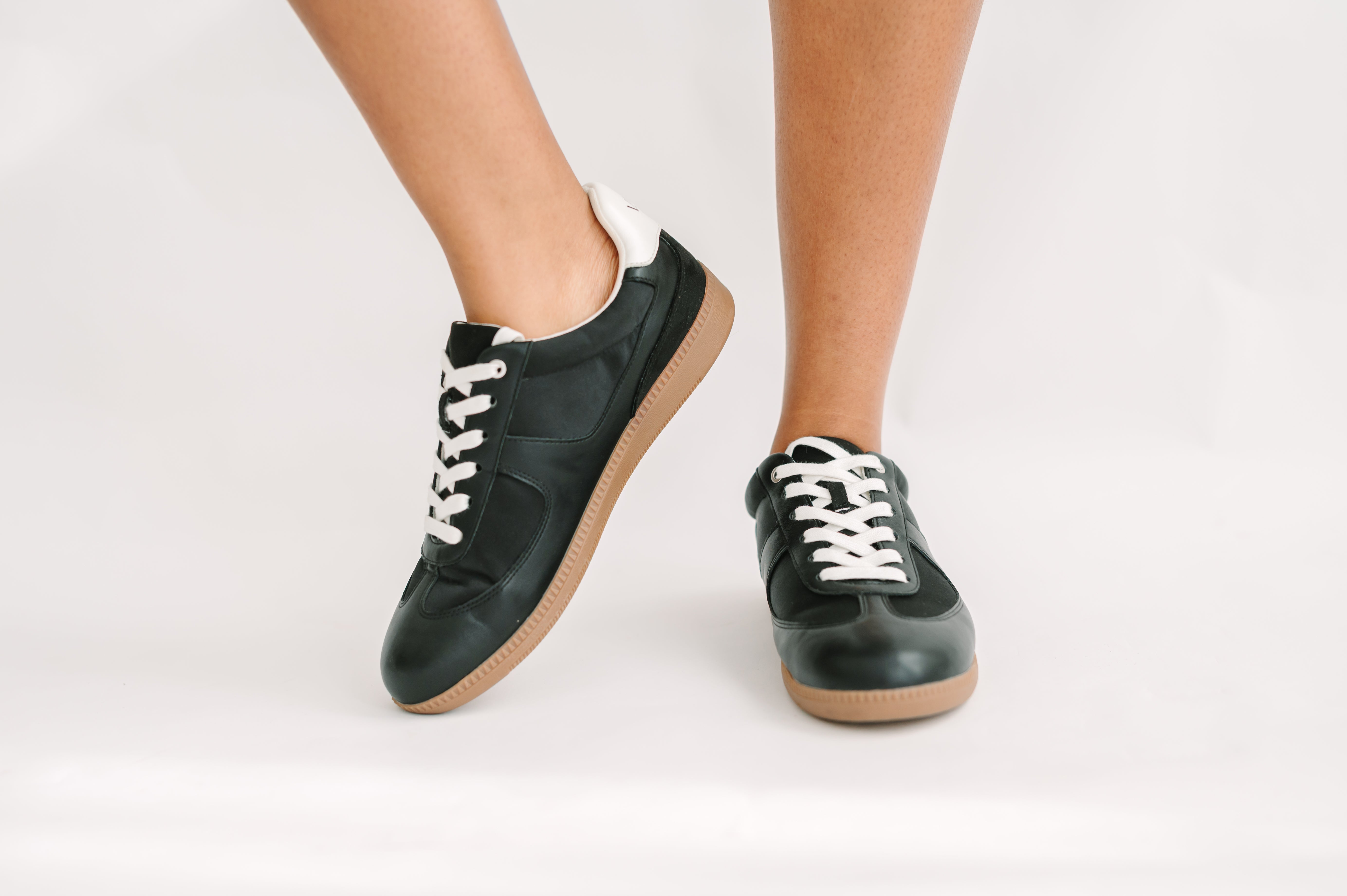 Baskets compensées TAYLOR noires en matières mélangées