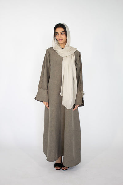 AISHA Frayed-Sleeve Linen-Blend Abaya
