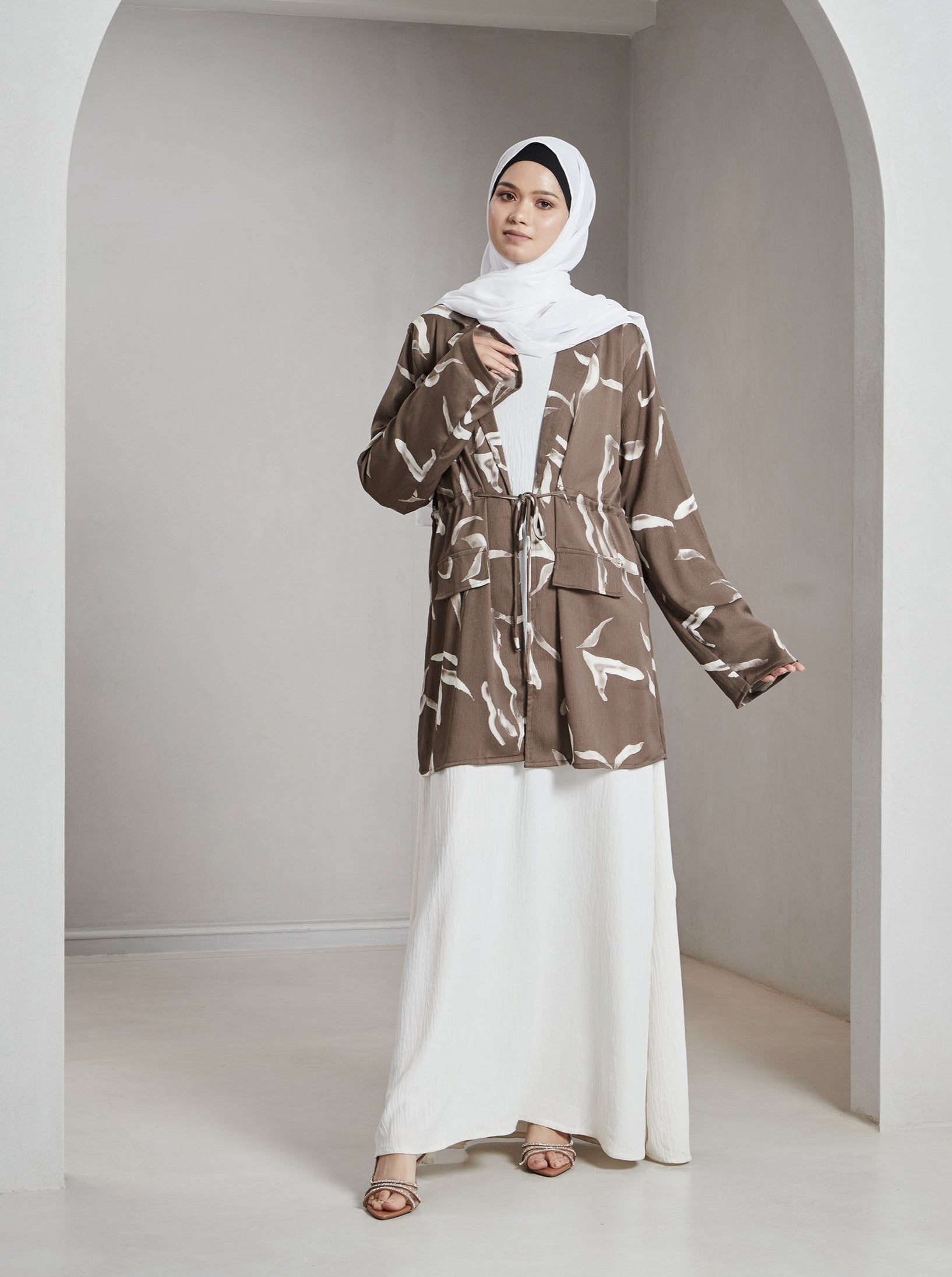 ALIZA Brown Printed Crinkled-Satin Jacket